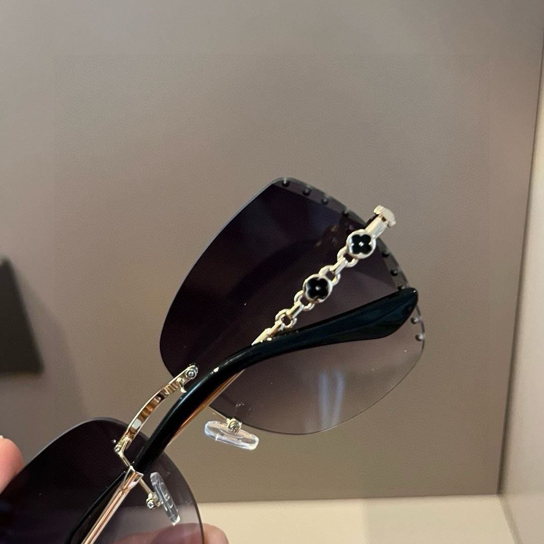 Louis Vuitton Sunglasses